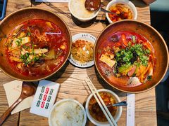 -成都你六姐·牛肉冒菜(上海环宇荟店)