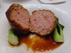 红烧狮子头-乾隆美食·本帮菜(黄河路店)