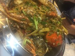 -凤凰路何眼镜香辣蟹(花果园店)