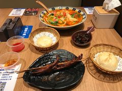 -刀小蛮半只鸡过桥米线(家乐福四元桥店)