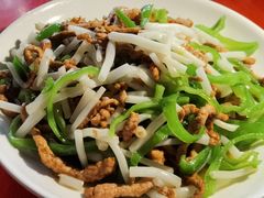 -丹水桥地锅鱼·翘嘴鲌·地方特色全鱼宴(丹江口大坝店)