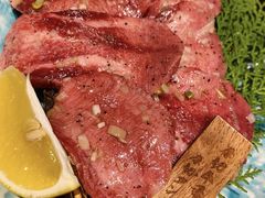 -山川小町·极番烧肉(新地假日广场店)