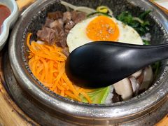 -明洞阿姨·韩式酱蟹烤肉·创意料理(三元桥店)