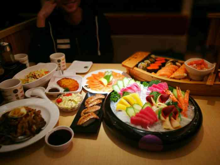 万岁寿司(银石广场店)-"布丁口感挺好的,只是不喜欢吃甜食,这个甜.