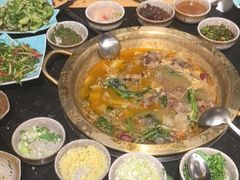 -顶顶汤火牛排火锅·经典铜锅涮肉