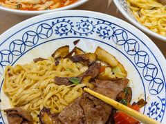 -李与白包子铺(桐梓林店)