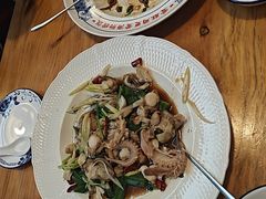 -旺角小渔村·海肠捞饭开创者(环山路店)