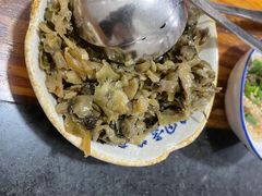 咸菜-石灰市毛记烧鸡公(解放碑店)