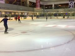 -冰堡国际溜冰场(观澜湖新城MHMALL店)