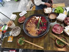 -黄潇洒老火锅(九眼桥宏济巷店)