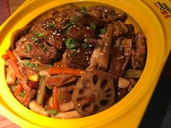 -多嘴超级肉蟹煲(杉杉国潮主题店)