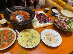 -老滇山寨•云南特色菜•地方菜•民族风情歌舞表演(金碧店)