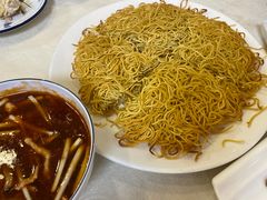 肉丝煎面-津津菜馆(绝没分店)