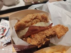 -肯德基(东安路站店)
