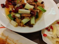 -湖泉水云间餐厅·弥勒地道菜(B座店)