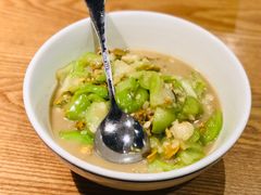 鲜丝瓜焖河蚌-费大厨辣椒炒肉(万家丽一店)