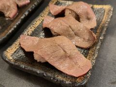 -铭牛烧肉·和牛海鲜自助(高新月牙湖店)