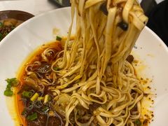 -李与白包子铺(桐梓林店)