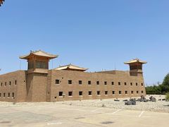 -敦煌山庄摘星阁