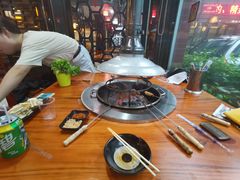 -炭虎子水浒烤肉(梦时代店)