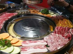 -哈哈碳都·牛肋条无限自助烤肉(台江万达店)