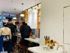 大堂-李与白包子铺(桐梓林店)