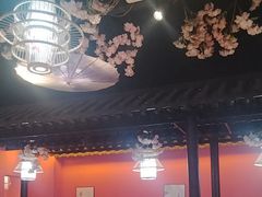 -老街烧烤大排档·地道湖北菜·龙虾馆(汉口火车站店)