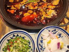 -旧街市鲜货老火锅(大光路店)