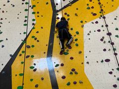 -问山MountQuest攀岩馆