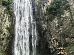 -刘伯温故里景区百丈漈