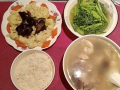 -爱的果实月嫂育婴师(世纪东方店)