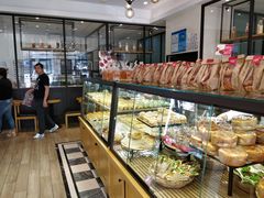 面包甜点陈列柜-味多美(民星路店)