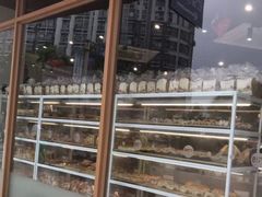 -85度C(生甜甜圈研究工坊·上海松江人民北路店)