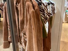 -乐蓬马歇百货公司(Rive Gauche)