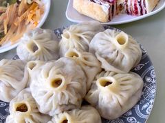 -敖特尔布里亚特美食坊(世纪花苑店)
