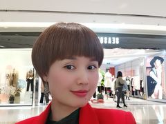 -LAQUEEN 时尚健康假发(万象城总店)
