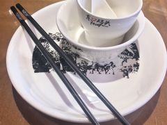 -东口码头·烧鸽子·鱼头泡饼·地方菜(金鹰悦城店)