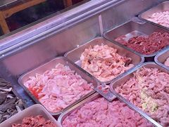 -周良天山牛杂城(天山路总店)