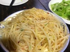 酸辣土豆丝-沙洲胡杨焖饼