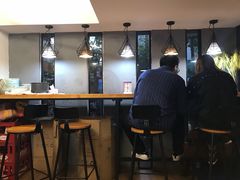 大堂-家味螺蛳粉&烤鱼(安远路店)