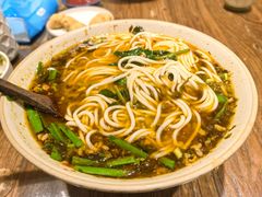 -粉八·云南米线·建水烧烤(常熟路店)