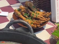 -赵美丽·重庆社区火锅·直营店(火车东站·中豪国际店)