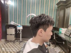 -海文先生国潮烫染男士理发馆