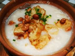 -新大咀港式茶餐厅(宝山万达店)