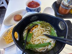 -桂在香知桂林米粉(南岗松雷店)