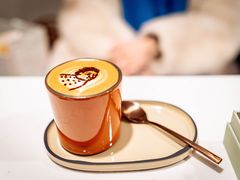 卡布奇诺-潮一不贰·法式甜品·生日蛋糕·西式简餐(外滩店)