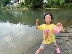 -安吉龙王山峡谷漂流