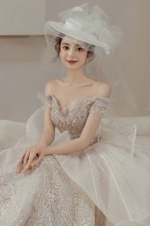 -艾米丽婚纱礼服