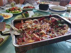 -三江源美食城
