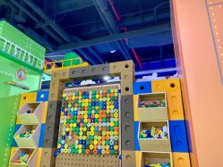 -太空学院儿童娱教乐园(中华广场店)